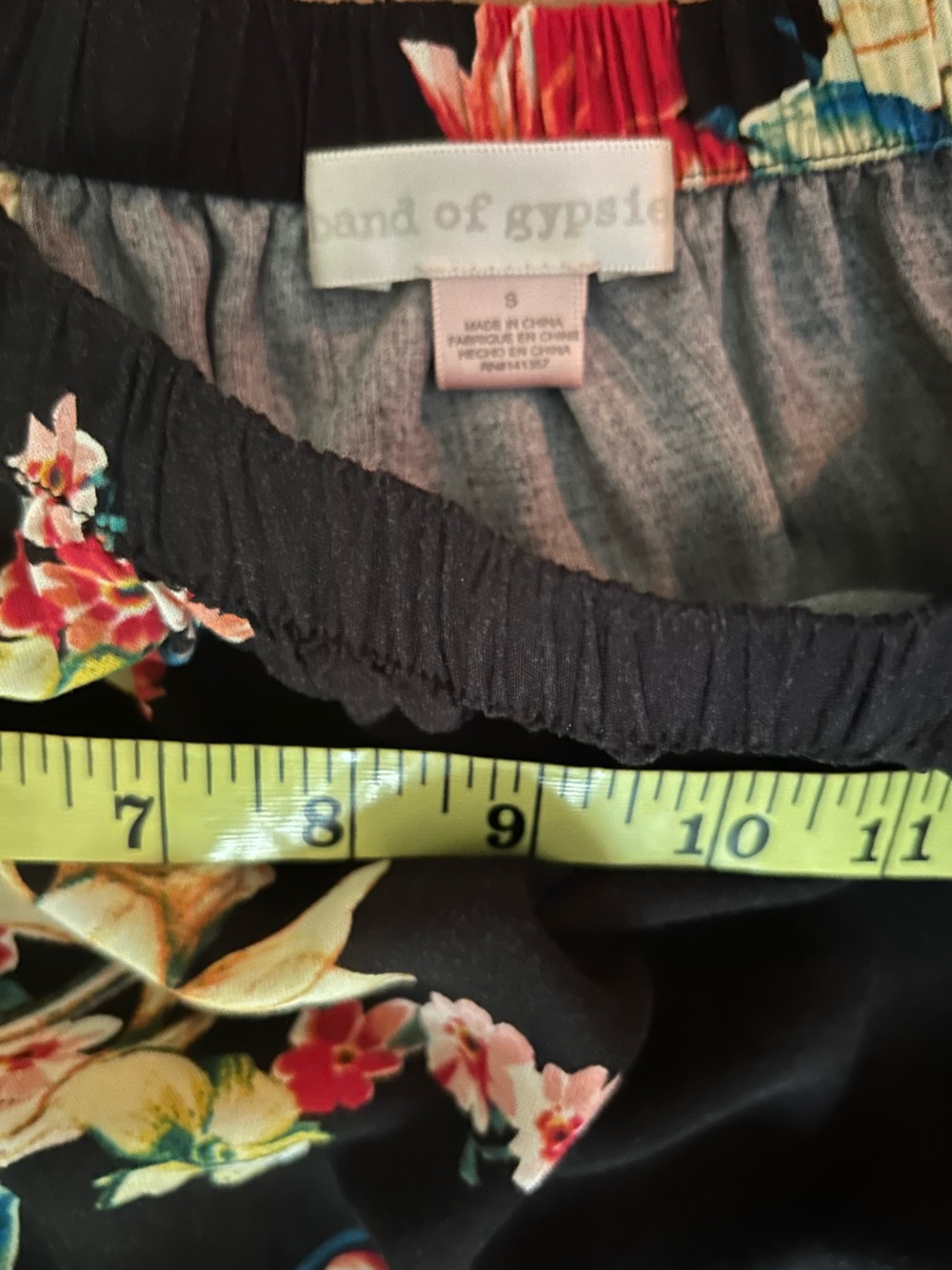 Band of Gypsies Black Floral Off-Shoulder Maxi Dress. Small. - Picture 5 of 9
